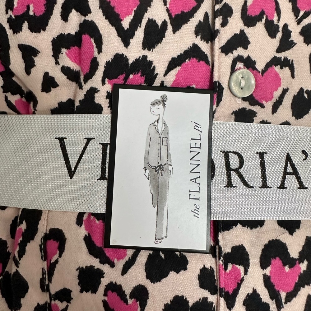 NWT Victoria's Secret Pink and Black Leopard Heart Pajama Set - Picture 4 of 6